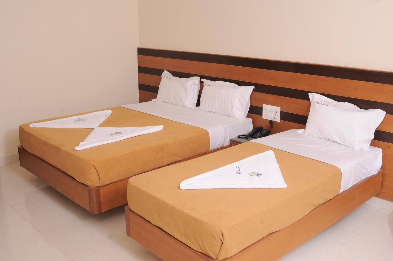 העיר בנגלור Hlv Grand Inn מראה חיצוני תמונה