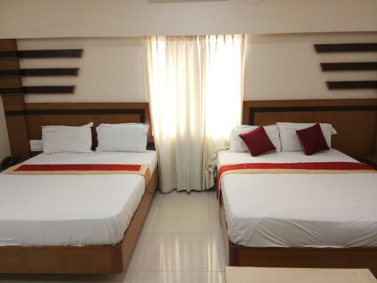 העיר בנגלור Hlv Grand Inn מראה חיצוני תמונה